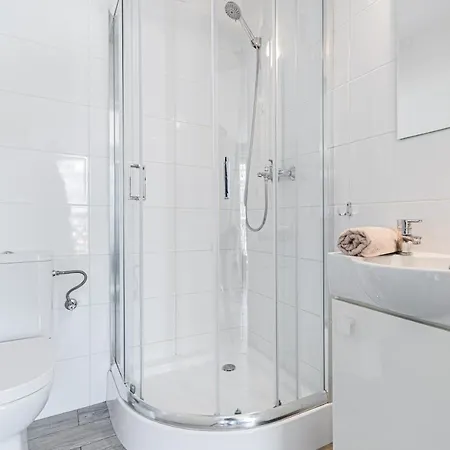 - Zalewowa Z Parkingiem Sztutowo