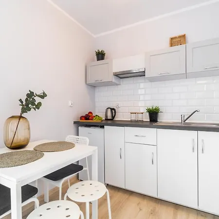 - Zalewowa Z Parkingiem *