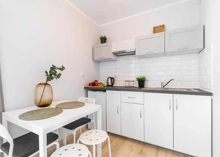 - Zalewowa Z Parkingiem *